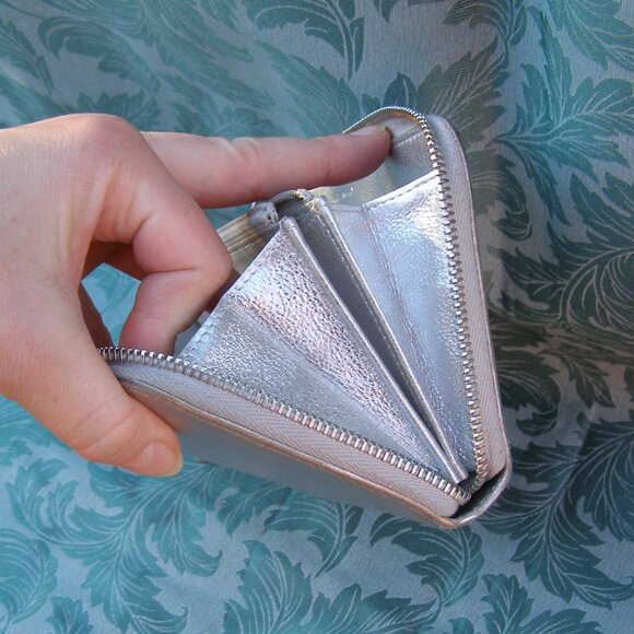 RARE Authentic CHANEL Silver Leather Wallet EUC with Card - Picture 12 of 15